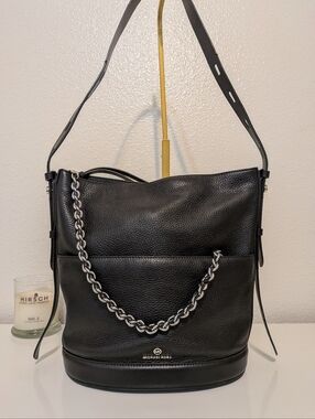 Michael Kors Black Chain Leather Bucket Bag EUC